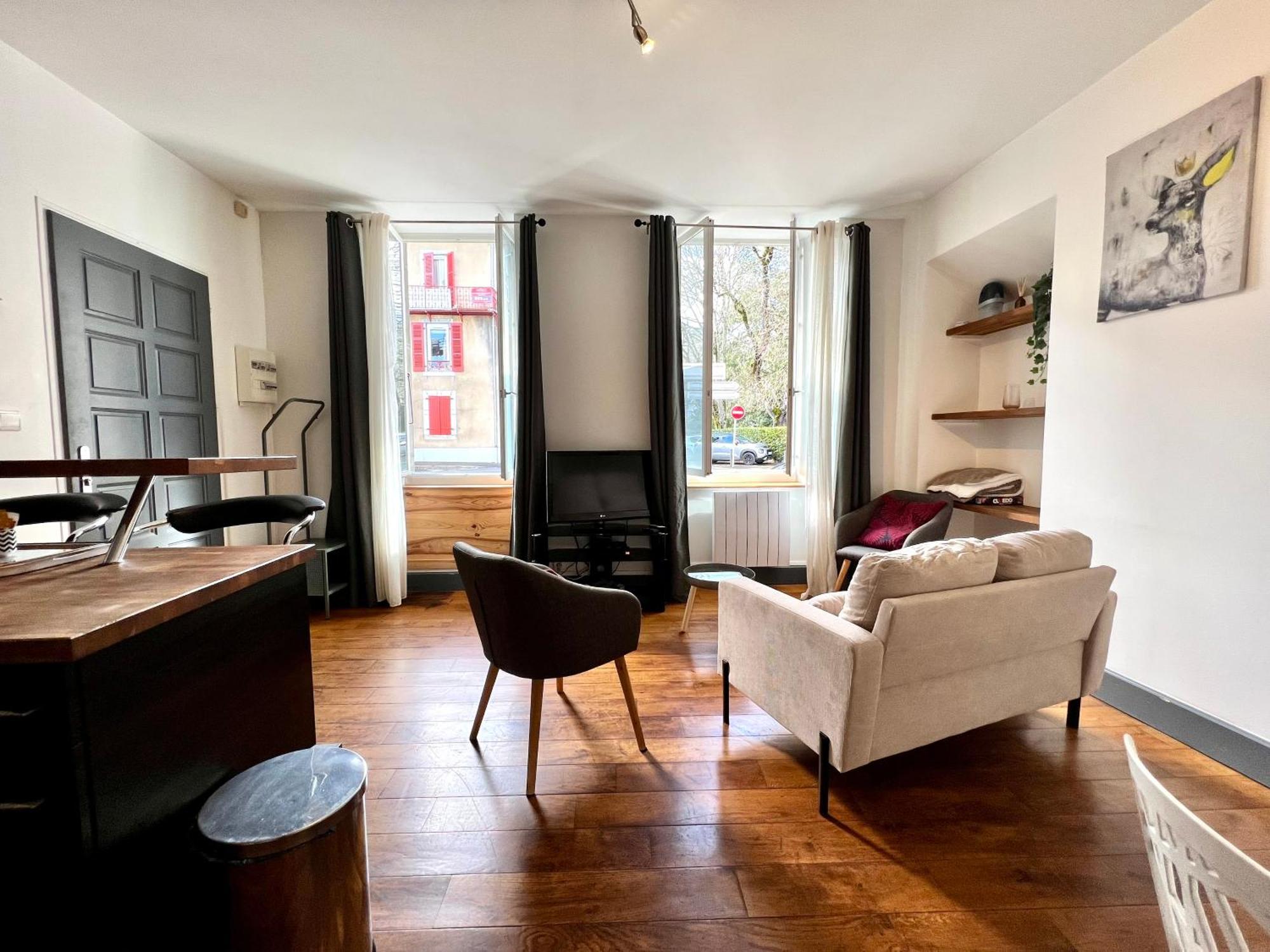 Joli Appartement En Centre Ville Bagnères-de-Bigorre Exterior foto